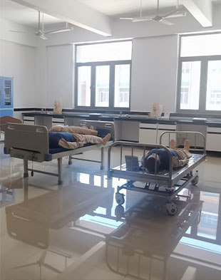 学校多媒体教室