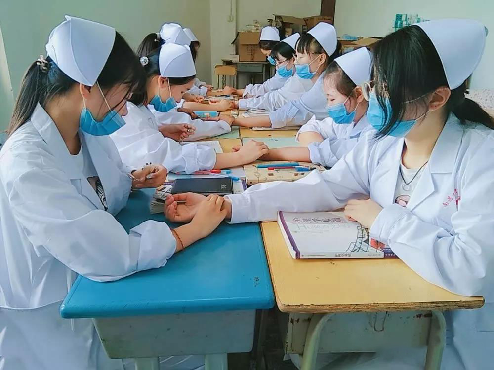 江西卫校、南昌卫校